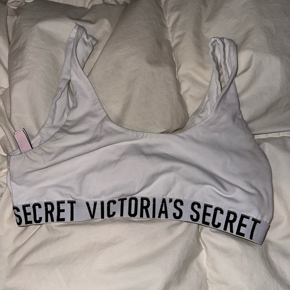 Swim + sports bras - Picture 7 of 15